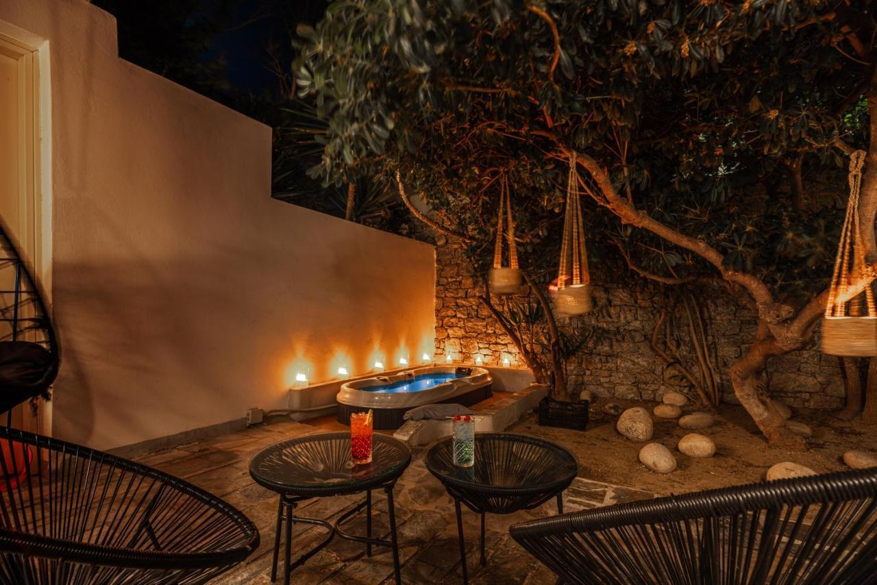 Omnia Mykonos Boutique & Ορνός